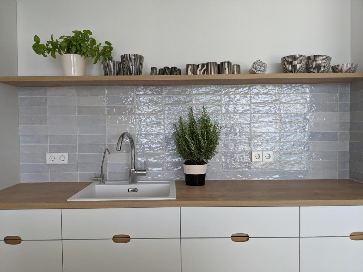 Eco-Apartments La Marineda Roses Eksteriør billede