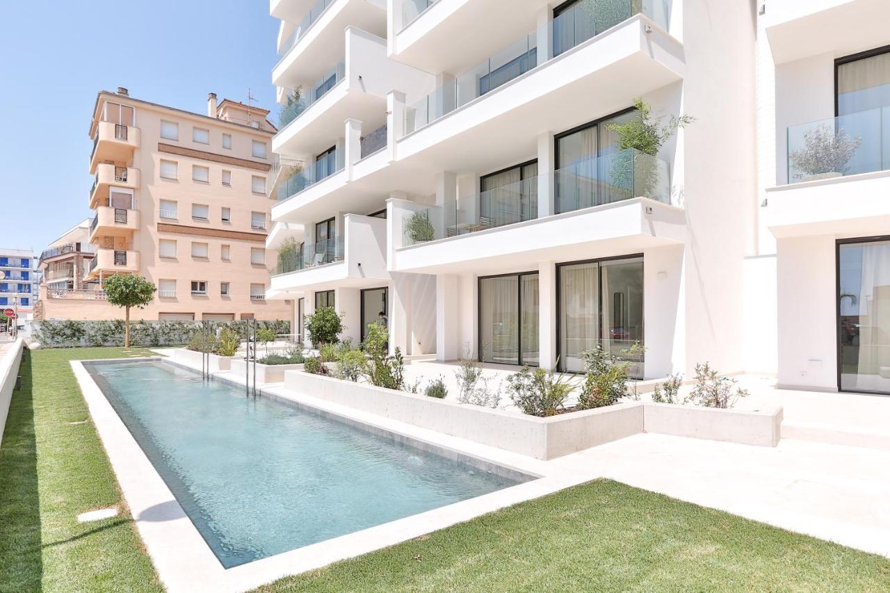 Eco-Apartments La Marineda Roses Eksteriør billede