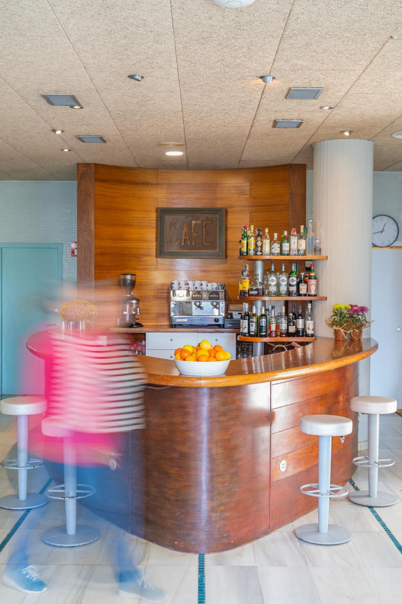 Eco-Apartments La Marineda Roses Eksteriør billede